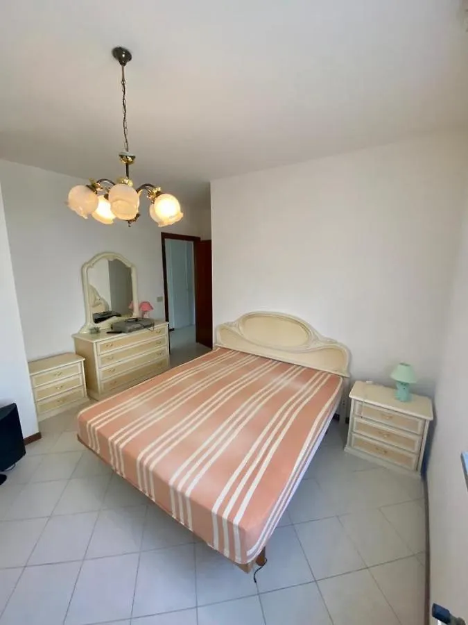 Marina Apartment Cecina  0*, Cecina (Livorno) Italy